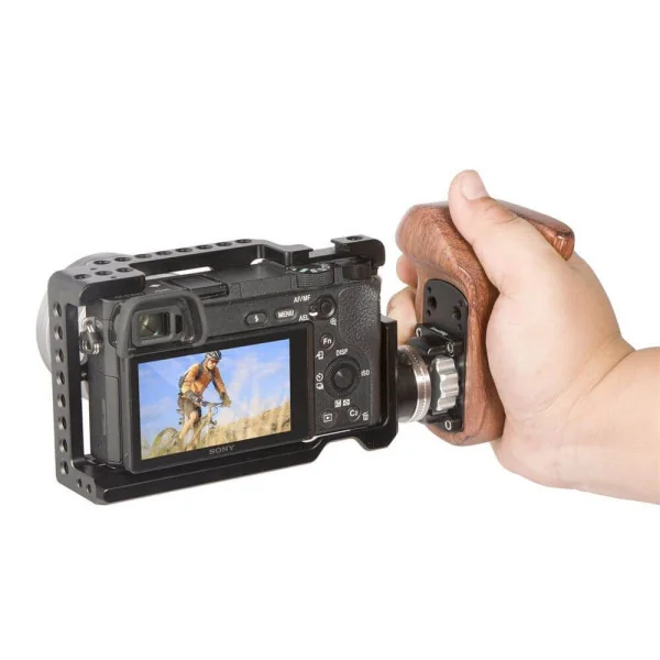 1941 - Right Side Wooden Grip with Arri Rosette