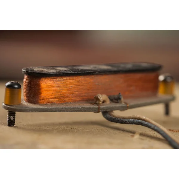 Antiquity II Mustang Manche