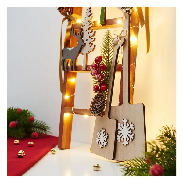Branche de sapin avec baies et pommes de pin VBS, 4 pc.