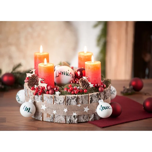 Branche de sapin avec baies et pommes de pin VBS, 4 pc.