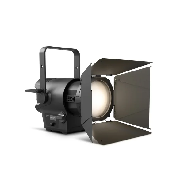Cameo F1 FC Projecteur fresnel à Led Couleur RGBW 2590 lumens