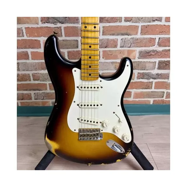 FENDER - CUSTOM SHOP STRATOCASTER 56 RELIC MN 2TS + CASE ET ACCESSOIRES