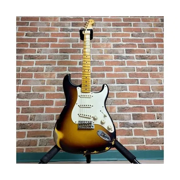 FENDER - CUSTOM SHOP STRATOCASTER 56 RELIC MN 2TS + CASE ET ACCESSOIRES