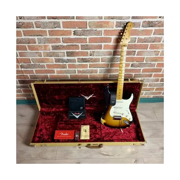 FENDER - CUSTOM SHOP STRATOCASTER 56 RELIC MN 2TS + CASE ET ACCESSOIRES