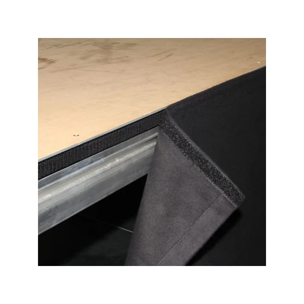 Jupe de scène molleton noir 300g/m2 avec velcro longueur 2m hauteur 60cm