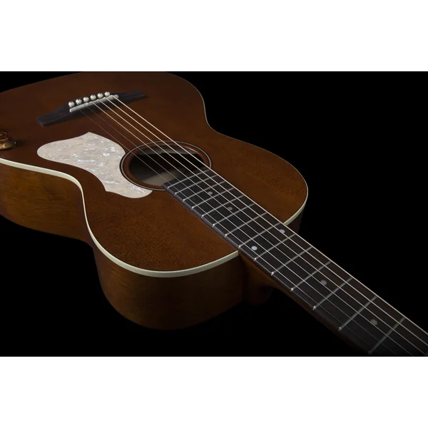 Roadhouse Parlor Q-Discrete - havana brown